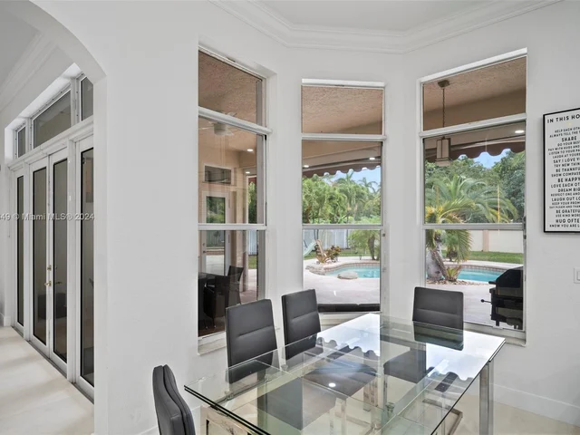 4830 Tropicana Ave, Cooper City FL 33330