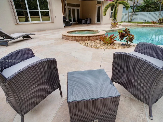 4830 Tropicana Ave, Cooper City FL 33330