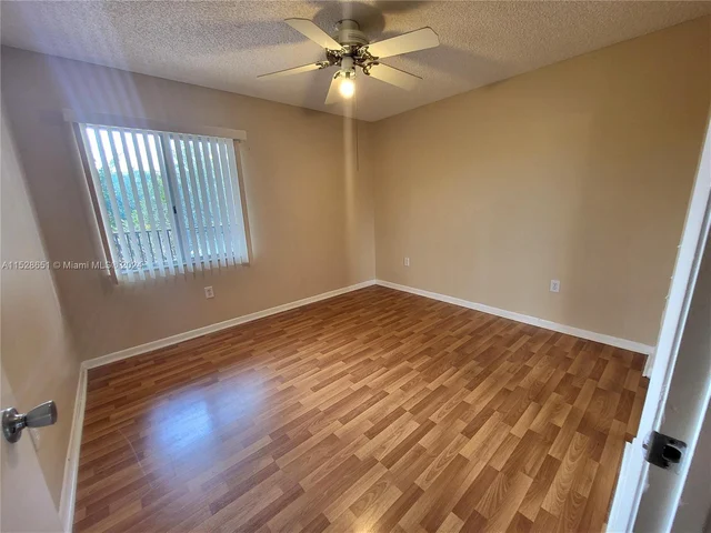 13705 SW 12th St # 304B, Pembroke Pines FL 33027