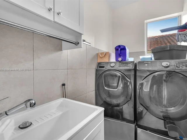 19010 23rd Ct, Pembroke Pines FL 33029