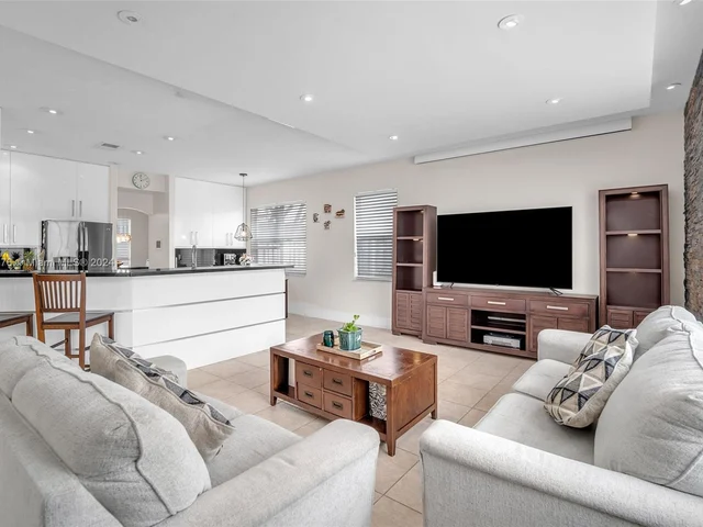 19010 23rd Ct, Pembroke Pines FL 33029