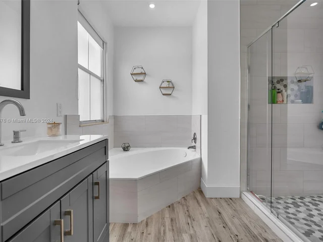 19010 23rd Ct, Pembroke Pines FL 33029