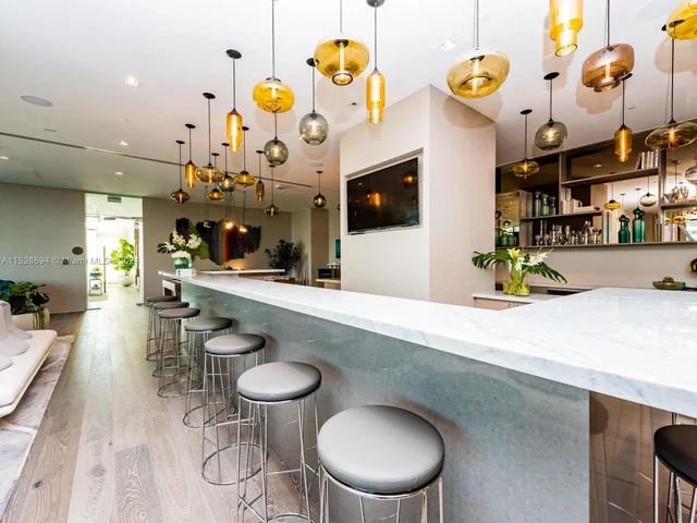 480 NE 31 # 2806, Miami FL 33137