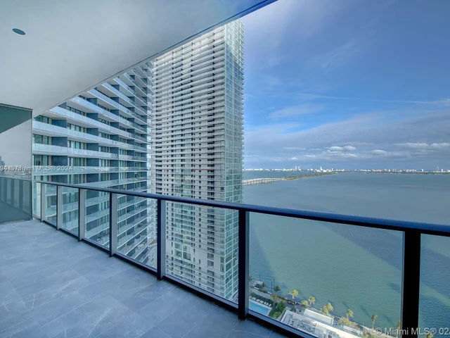 480 NE 31 # 2806, Miami FL 33137