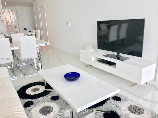 480 NE 31 # 2806, Miami FL 33137