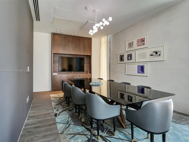 480 NE 31 # 2806, Miami FL 33137