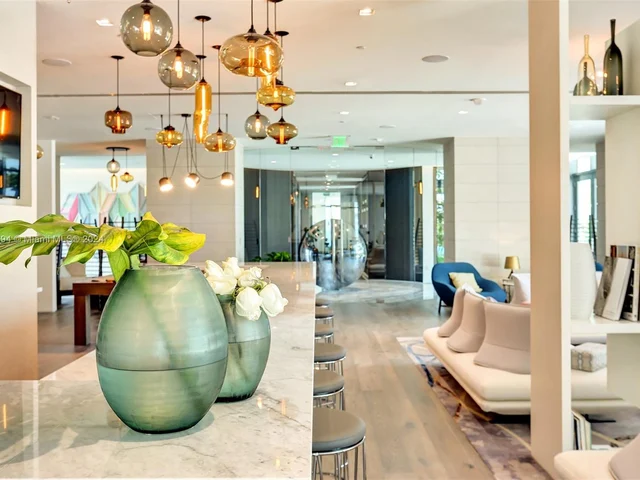 480 NE 31 # 2806, Miami FL 33137