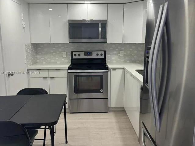 400 Kings Point Dr # 1416, Sunny Isles Beach FL 33160