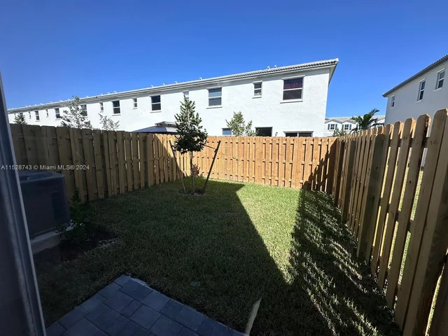 16261 SW 292 ST, Miami FL 33034