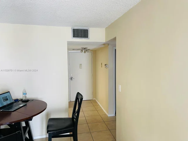 800 Parkview Dr # 511, Hallandale Beach FL 33009