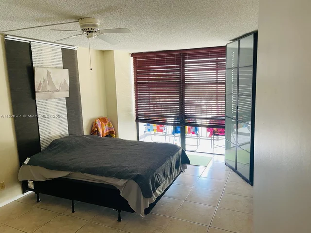 800 Parkview Dr # 511, Hallandale Beach FL 33009