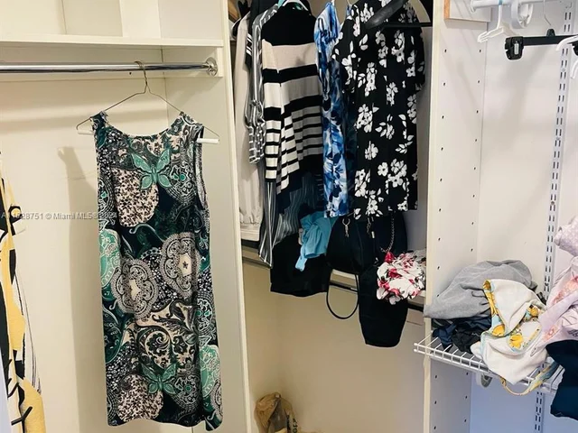 800 Parkview Dr # 511, Hallandale Beach FL 33009