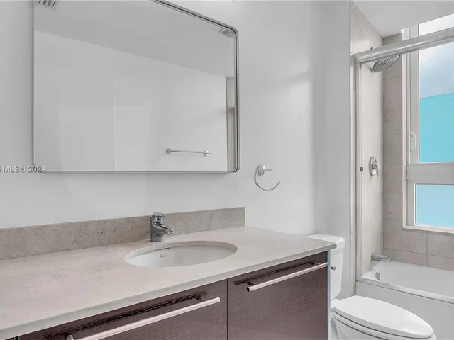 1900 N Bayshore Dr # 4610, Miami FL 33132