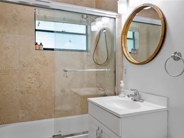 3265 Virginia St # 16, Miami FL 33133