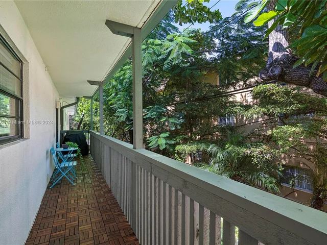 3265 Virginia St # 16, Miami FL 33133