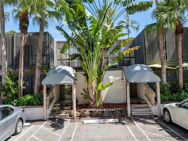 3265 Virginia St # 16, Miami FL 33133