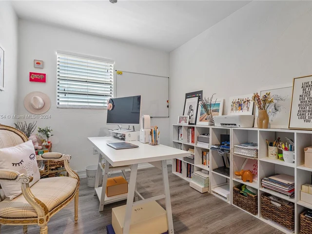 3265 Virginia St # 16, Miami FL 33133