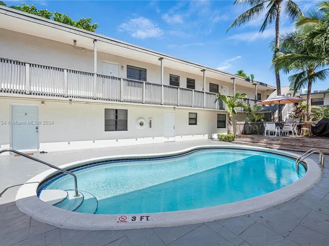 3265 Virginia St # 16, Miami FL 33133