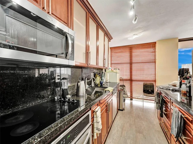 18181 NE 31st Ct # 2408, Aventura FL 33160