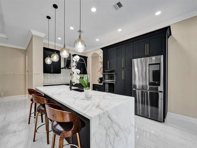 6435 SW 55th Pl, Davie FL 33314