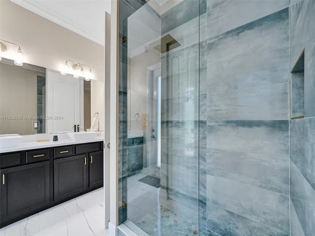 6435 SW 55th Pl, Davie FL 33314