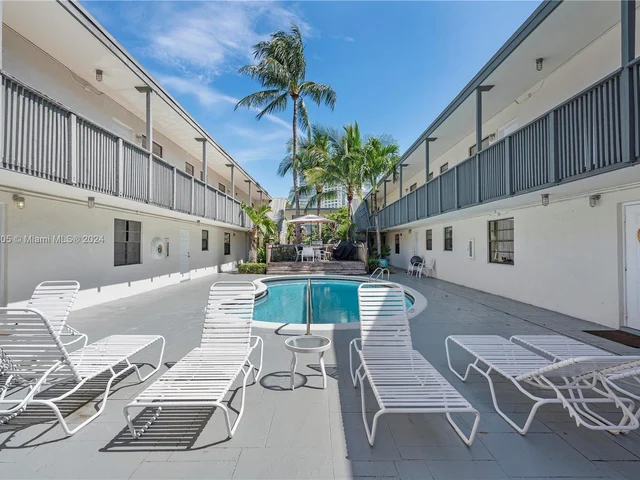 3265 Virginia St # 16, Miami FL 33133