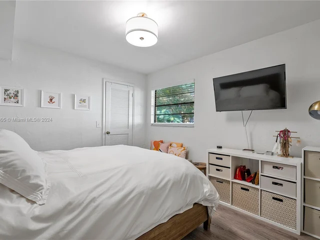 3265 Virginia St # 16, Miami FL 33133