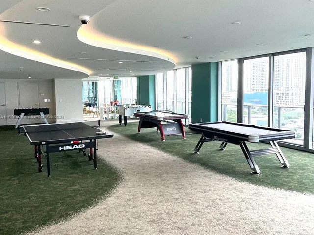 488 NE 18th St # 2900, Miami FL 33132