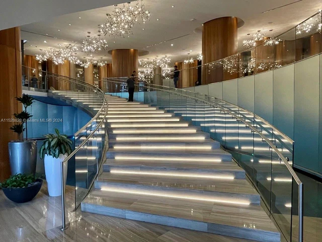 488 NE 18th St # 2900, Miami FL 33132