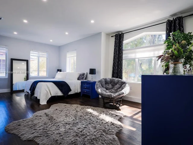 1605 NW 8th Ter # 0, Miami FL 33125