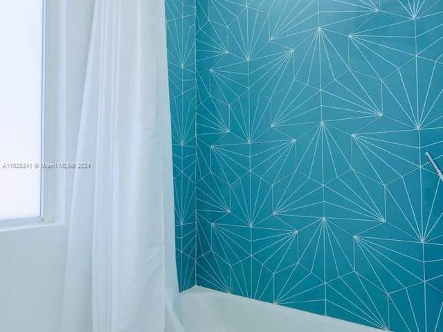 1605 NW 8th Ter # 0, Miami FL 33125