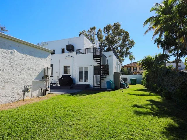 1605 NW 8th Ter # 0, Miami FL 33125