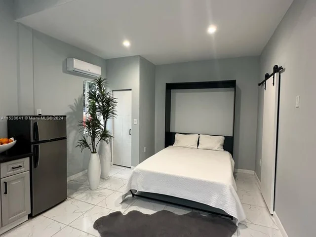 1605 NW 8th Ter # 0, Miami FL 33125