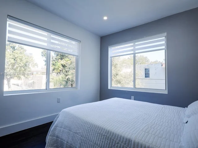 1605 NW 8th Ter # 0, Miami FL 33125