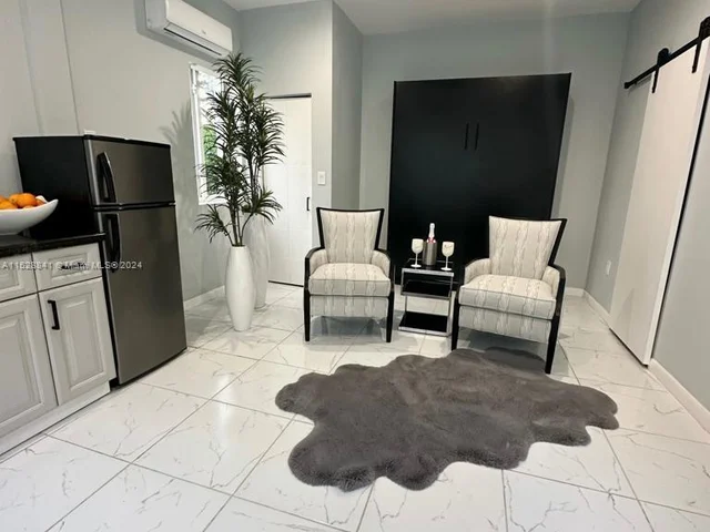 1605 NW 8th Ter # 0, Miami FL 33125