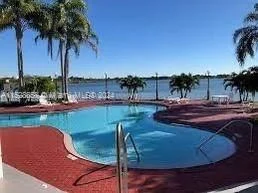 2861 N Oakland Forest Dr # 303, Oakland Park FL 33309