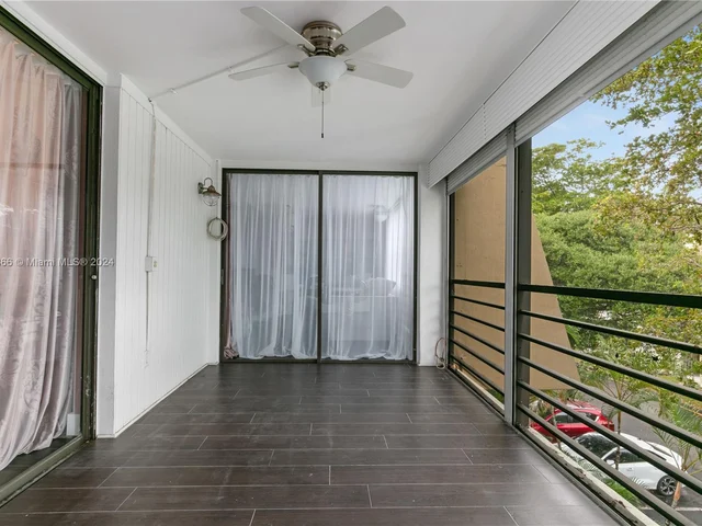 20291 NE 30th Ave # 10, Aventura FL 33180