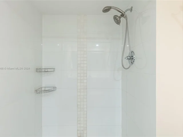 20291 NE 30th Ave # 10, Aventura FL 33180