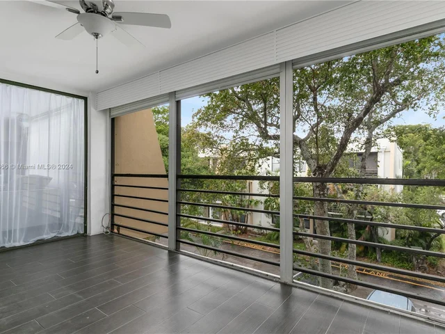 20291 NE 30th Ave # 10, Aventura FL 33180