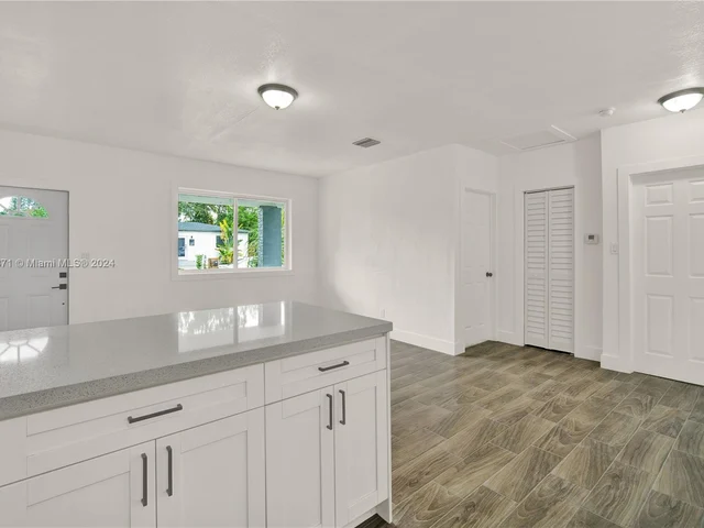 322 NE 110th Ter # 322, Miami FL 33161