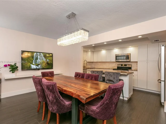 20291 NE 30th Ave # 10, Aventura FL 33180