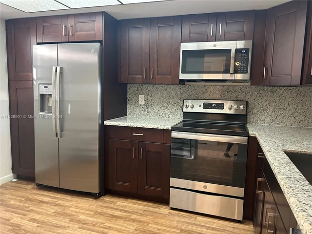 16091 Blatt Blvd # 412, Weston FL 33326