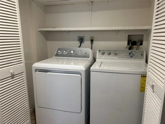 16091 Blatt Blvd # 412, Weston FL 33326