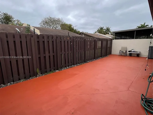 11615 SW 123rd Ave, Miami FL 33186