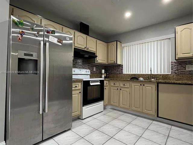 11615 SW 123rd Ave, Miami FL 33186