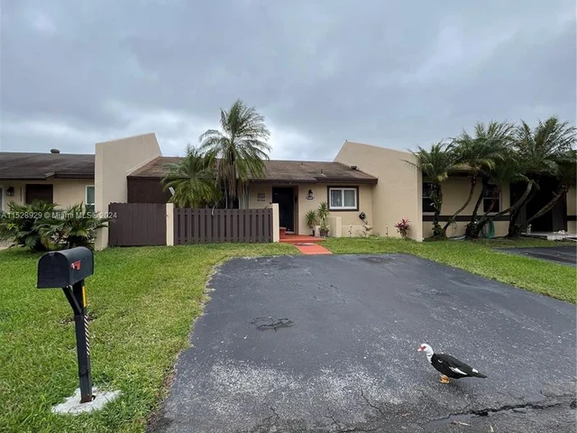 11615 SW 123rd Ave, Miami FL 33186
