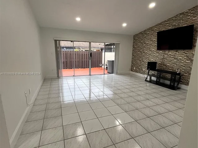 11615 SW 123rd Ave, Miami FL 33186