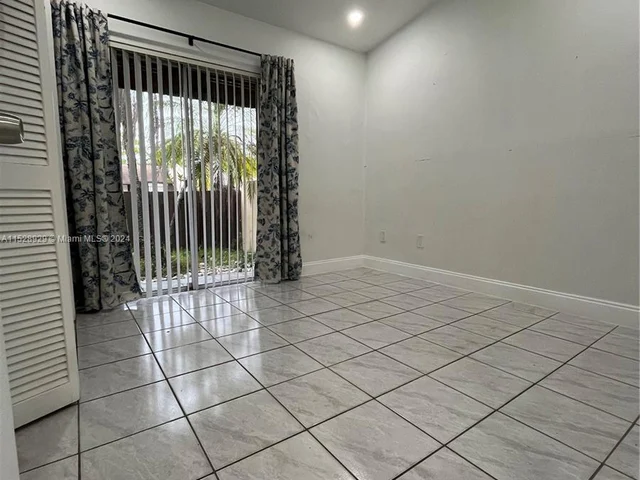 11615 SW 123rd Ave, Miami FL 33186