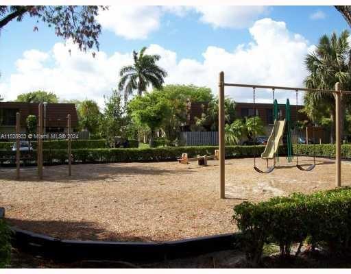 4885 NW 95th Ave # 4885, Sunrise FL 33351