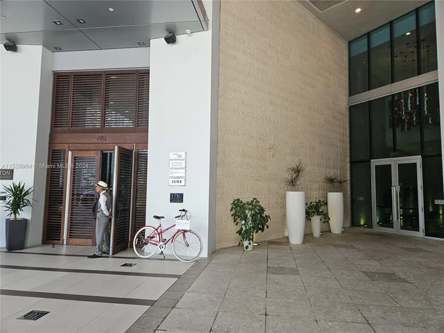 200 Biscayne Boulevard Way # 4809, Miami FL 33131